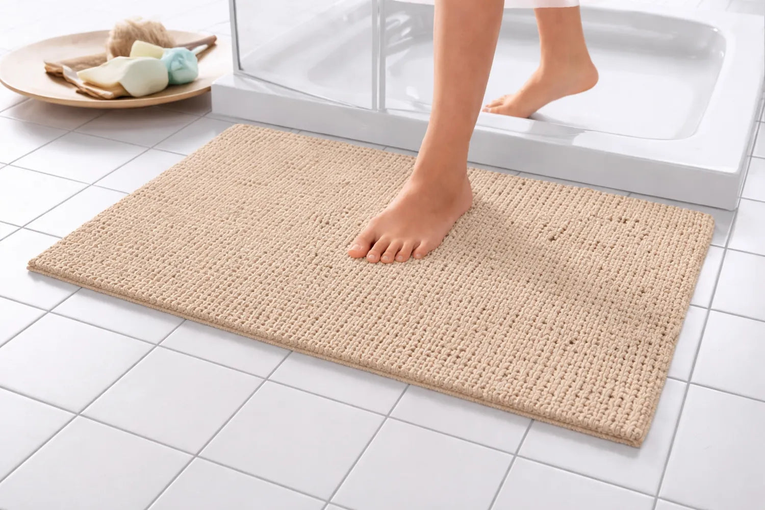 Super-Soft Badematte beige rutschfest extra weich vor Dusche, Badezimmermatte beim Aussteigen aus der Dusche