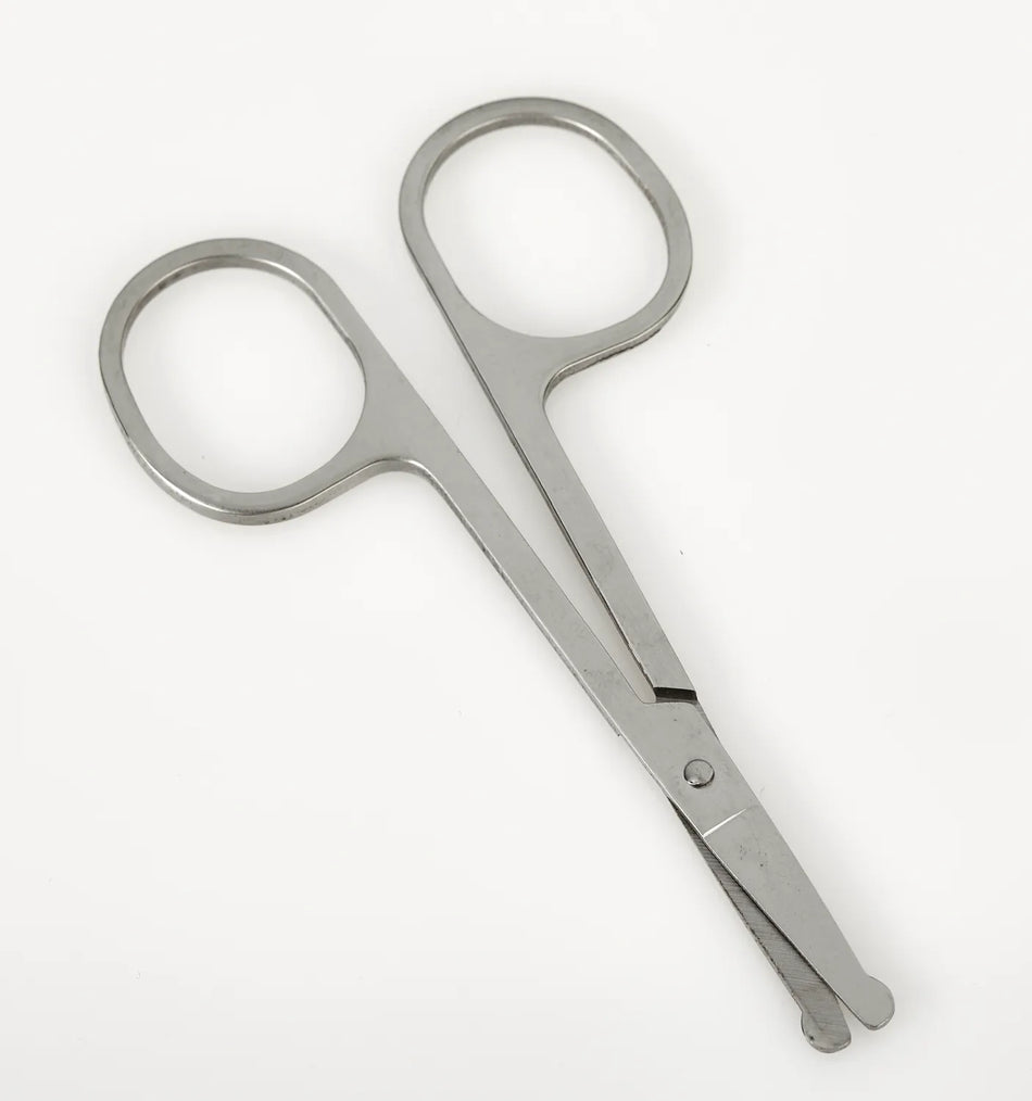 Nasenhaarschere mit abgerundeter Spitze – sicher & präzise