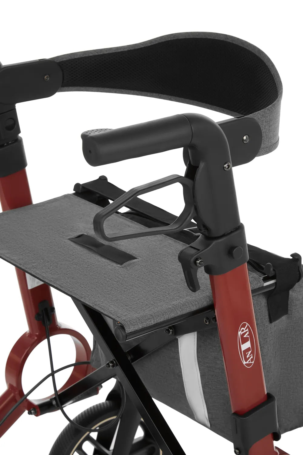 Leichter Aluminium Rollator faltbar mit Sitz & Bremse – Detailansicht von Sitzfläche, Handgriff und Rückengurt