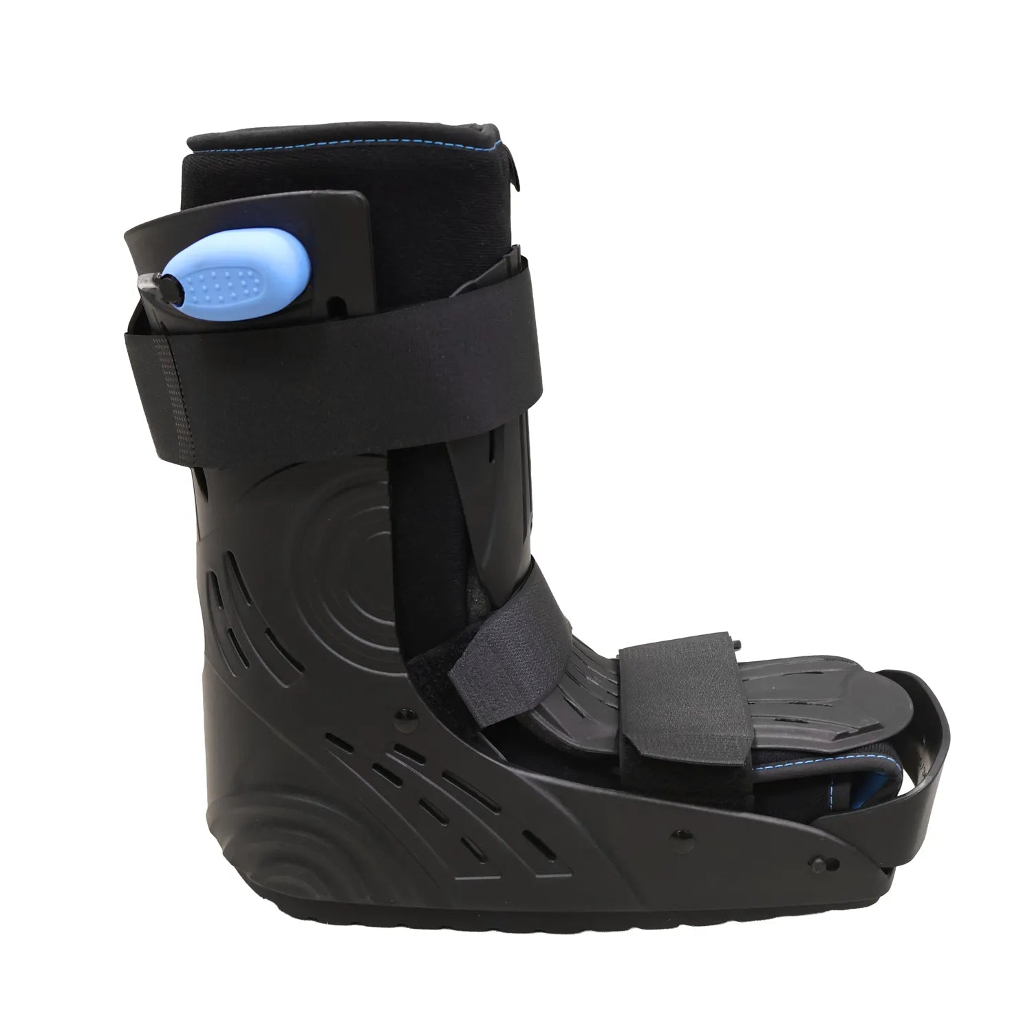 pneumatische Sprunggelenkorthese Air Walker kurz mit Luftpolstern – kurzer Air Walker Stiefel zur Stabilisierung von Fuß und Sprunggelenk